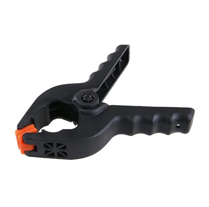 Levný Svěrka plastová 6', rozteč max 70mm