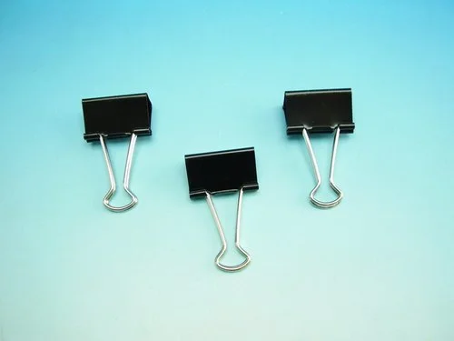 Klip 420/32 BINDER černý 32mm Aktuální