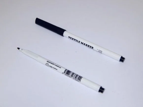 Nejlepší Cena popisovač na textil 3203 černý
